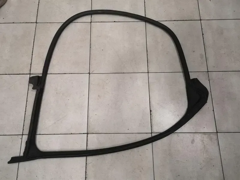 Tesla Model S 70 Front Left Door Seal 6009583-00-N Door Seals Front Left