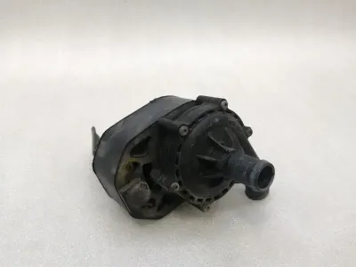 Tesla Model S 70 Additional Cooling Pump 6008047-00-E Coolant Pump Pump