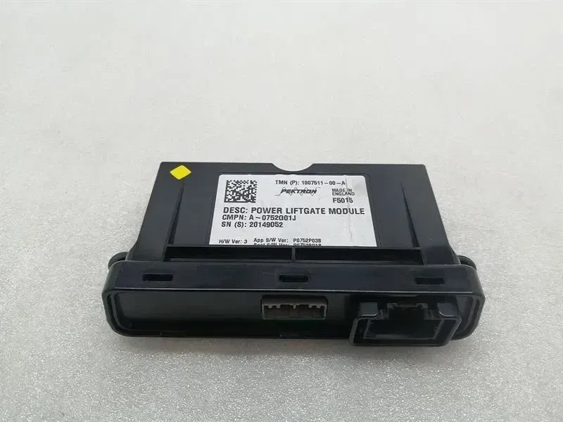 Tesla Model S 70 Tailgate Boat Lid Module 1007511-00-A Control Unit Tailgate