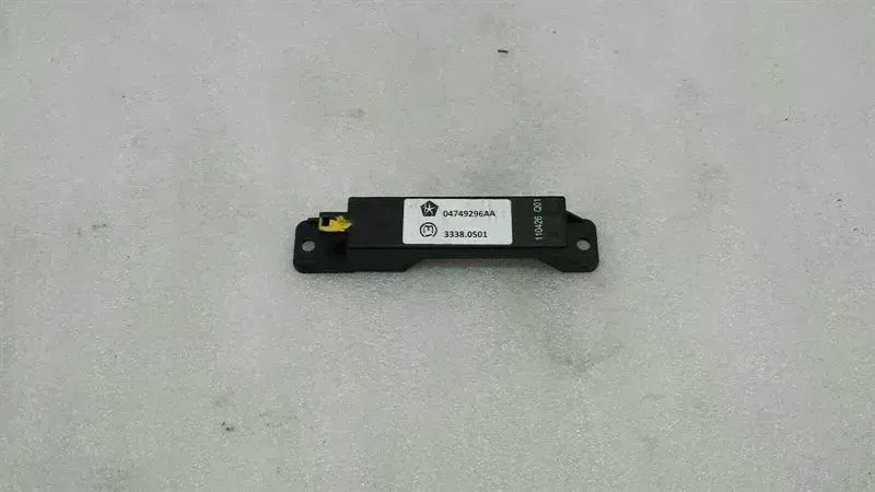 JEEP CHEROKEE Keyless Go Antenna 04749296AA Keyless Go Antenna