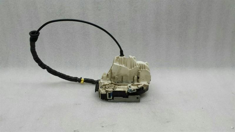 Jeep Cherokee FRH door lock 4589924AG door lock front right 2013