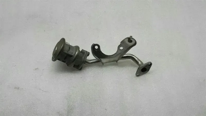 Audi S5 8T Left EGR Valve 079131101L EGR Valve Left