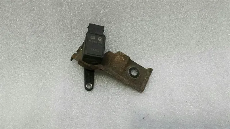 Mercedes CL W216 Xenon Level Sensor A0105427717 Level Control