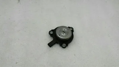 Mercedes W176 Electromagnetic A2761560490 Engine Timing Control Valve Solenoid