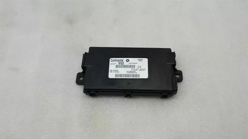 Chrysler 300C Keyless Go module 68172580AA Keyless Go ECU