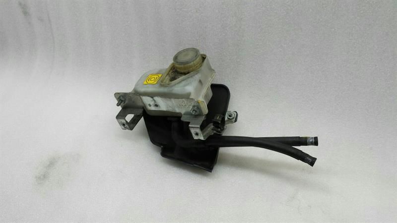 Maserati Granturismo S brake fluid reservoir brake master cylinder reservoir