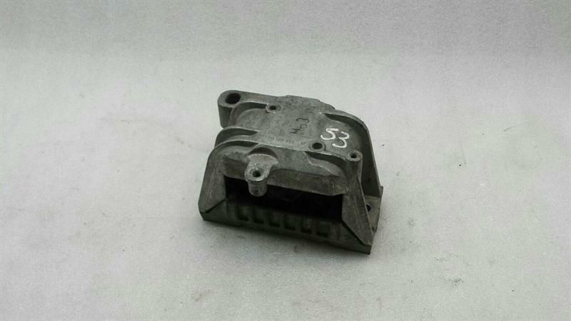 Audi 8P S3 Engine Mount 1K0199262M Engine Holder