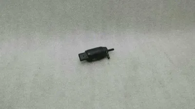 BMW 1 Series E81 Washer Fluid Pump 67127199567 Washer Water Pump