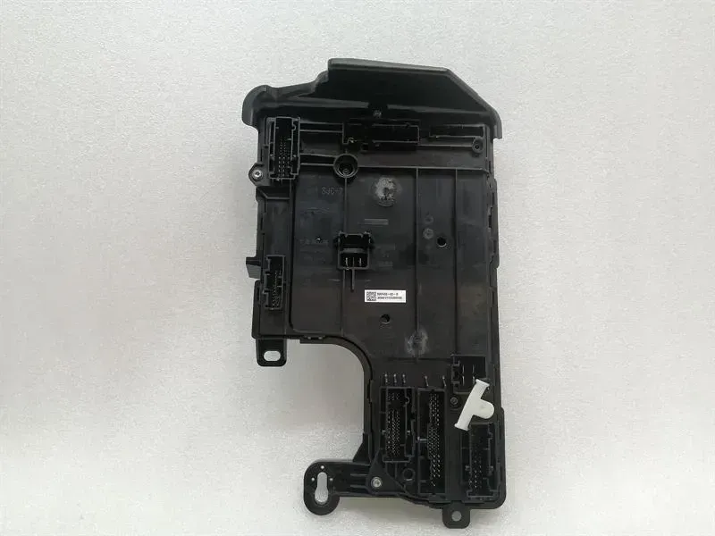 Tesla Model 3 STANDARD RANGE Electronic Modules 1567455-02-D Control Unit COMFORT