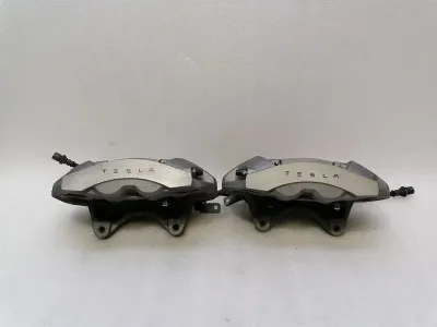 Tesla Model 3 Front Brake Caliper Set 1044622-00-F Front Brake Caliper Set
