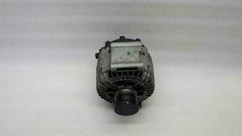 Mercedes E Class W212 W204 Alternator A0141541102 Alternator 150A M651