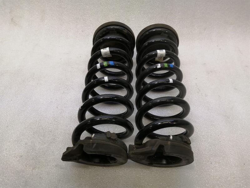 JAGUAR i-PACE X590 EV400 Coil Spring Rear J9D3-5534-BB Chassis Spring Spring SET