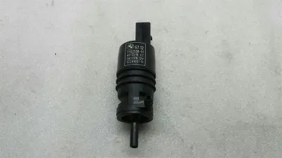 BMW 1 Series F21 F20 Washer Fluid Pump 7302588 Washer Water Pump