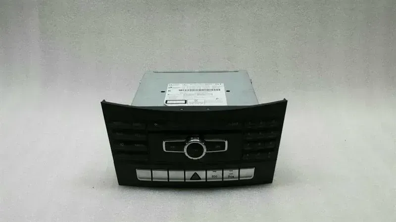 Mercedes W218 Comand A2129002423 Spares or Repair Spare Parts or Repair