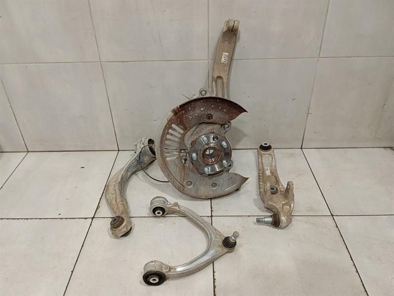 JAGUAR i-PACE X590 EV400 Left Front Hub M9D3-3K186-AB Wheel Bearing Housing Front LH