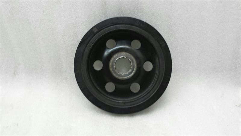 Mercedes GLA X156 Crankshaft Belt Tensioner A2700300503 Crankshaft Pulley M270