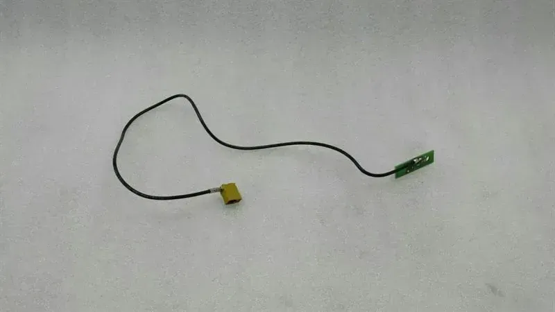 Mercedes GLA X156 R172 Aerial / Antenna A1729056500 Antenna