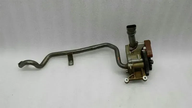 BMW 3 Series E92 LCI S65 V8 M3 oil pump oil extraction pump 11417838312 suction oil pump