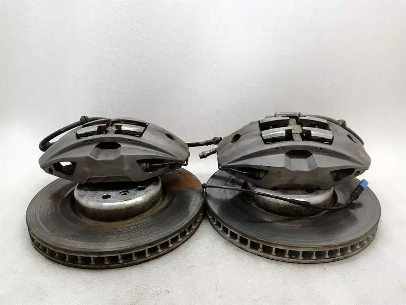 BMW iX i20 40 Brake Caliper Front Set 34116891275 Front Brake Caliper Set