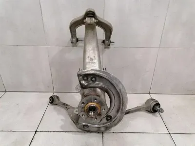 BMW iX i20 40 Right Front Hub 31106890574 Radlagergehäus