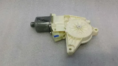 Mercedes C Class W204 Door Window Engine A2048200542 Power Window Motor