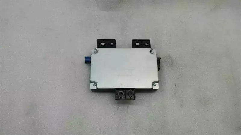 Mercedes SL R231 ECU Media Interface A1729008206 Multimedia Module