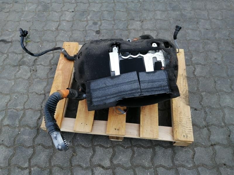 JAGUAR i-PACE X590 EV400 Engine J9D3-75764-AJ ENGINE REAR 172.13 i=9.04