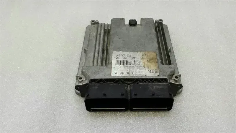 Audi A4 8W Engine ECU 04E907309R Engine Control Unit 1.4 TFSI