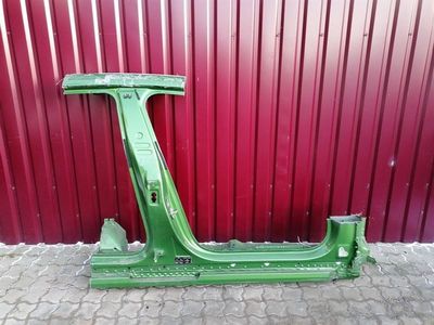 Porsche Taycan 9J Turismo RH side skirt 9J0809086 right sill right chassis