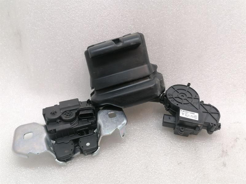 Porsche Taycan 9J boat lock 9J0827888 tailgate lock