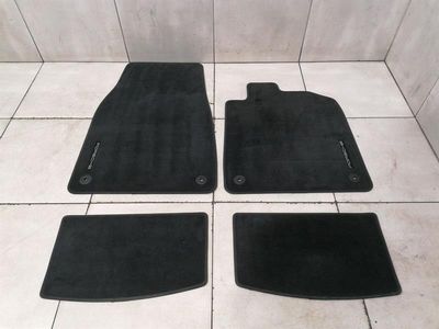 Porsche Taycan 9J floor mats RHD TAYCAN floor mats right hand drive