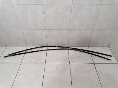 Porsche Taycan 9J Body Moulding SET 9J0853262B Bar SET High Gloss Black