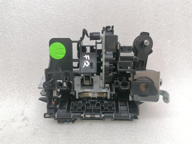 Porsche Taycan 9J Door Handle 9J1837886A Door Handle FRONT RIGHT FRONT RIGHT