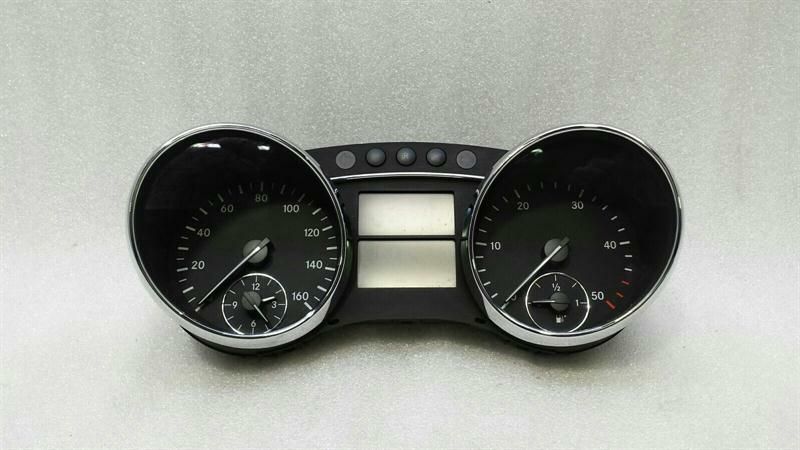 Mercedes R Class W251 Instrument Cluster A2515401948 Speedometer Diesel MPH