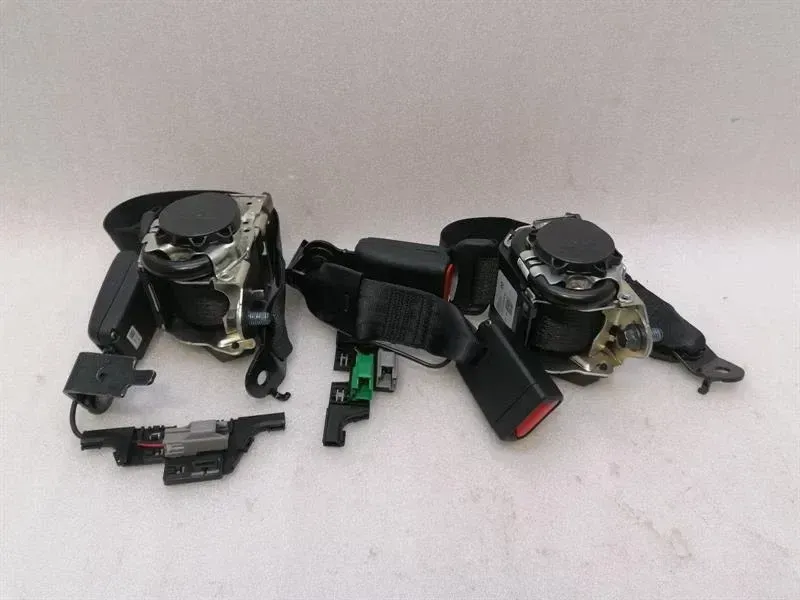 Tesla Model 3 Standard Range Rear Seat Belt 1110154-C1-G Seat Belt Rear