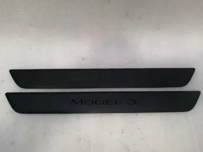 TESLA MODEL 3 STANDARD RANGE Door Sill MODEL 3 Door Sill Trim