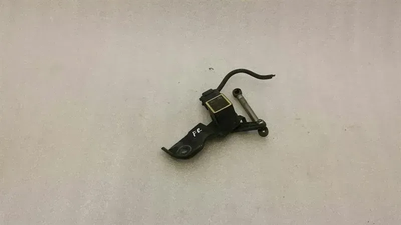 Mercedes S-Class W221 Front Right Sensor A0105427717 Level Sensor Front Right