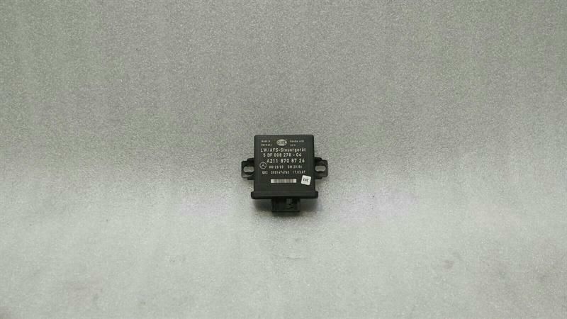 Mercedes CLS W219 Light Module A2118708726 Light Control Unit