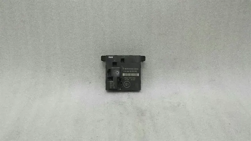 Mercedes CLS W219 rear right door module A2198203626 door control unit rear RE