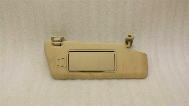 Mercedes E Class W212 Right Sun Viewfinder A2128100610 Sun Bezel Right