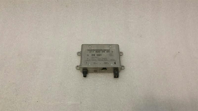 Mercedes E Class W211 E500 Aerial / Antenna A2118200885 Antenna Amplifier