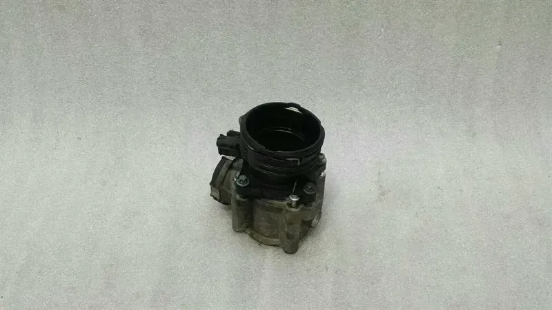 Mercedes ML W164 Throttle Body A6420900270 Throttle Flap OM642 V6