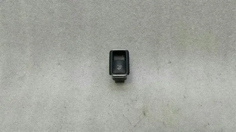 Mercedes E Class W207 Boat Lid Switch A2128204410 Tailgate Switch