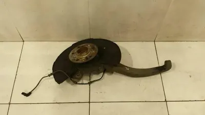 Mercedes R Class W251 Left Front Hub A2513300720 Wheel Bearing Housing Front Left