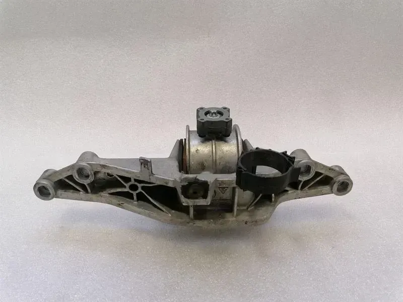Porsche Boxster 987 Engine Mount 9A137514521 9A137512322 Engine Holder
