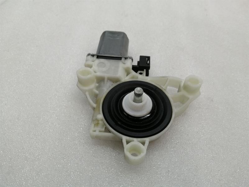 Mercedes S-Class W222 Rear Left Door Window Motor A2229061903 Window Regulator Motor