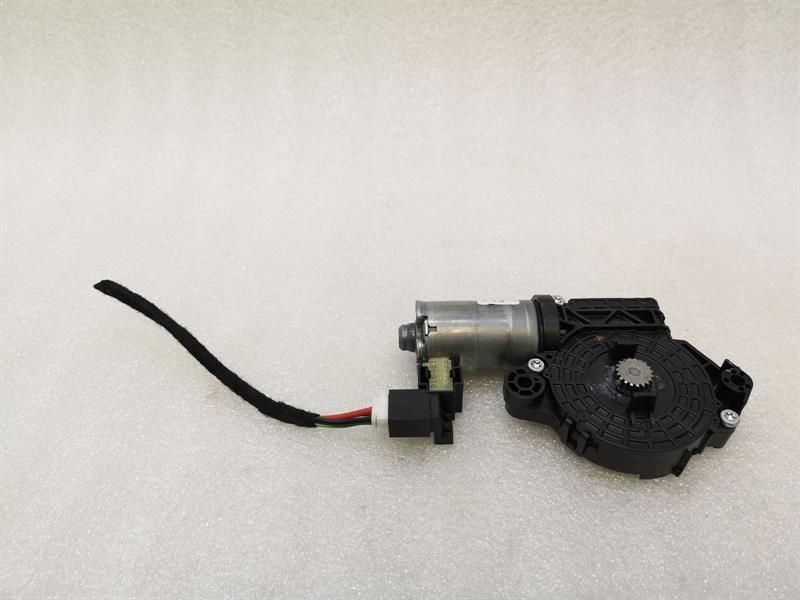 MERCEDES S-class W222 Sun Roof Motor A1769068700 Schiebedachmot