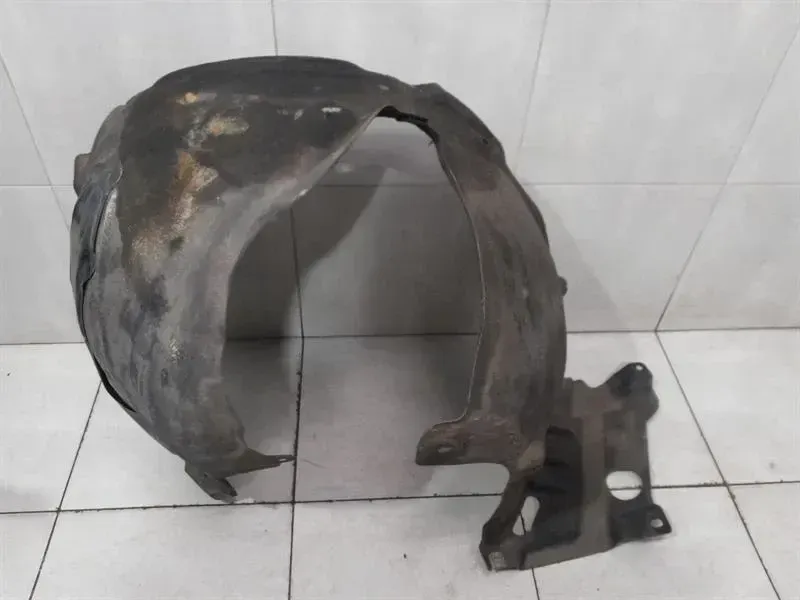 Mercedes S-Class W222 Front Right Arch Plastic A2226902705 WHEEL RUN COVER