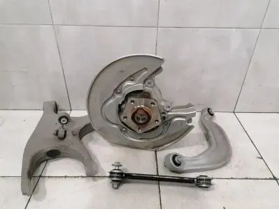 Porsche Macan 95B right rear hub 95B505432BY wheel bearing housing rear right