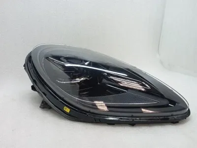 Porsche Macan 95B Right Headlight 95B941016G Headlight Headlamp PDLS